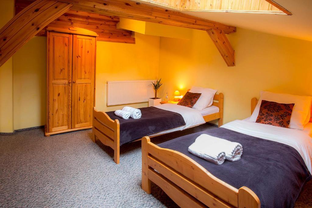 Hotel Wyzsza Brama Centrum Cieszyn  Kültér fotó