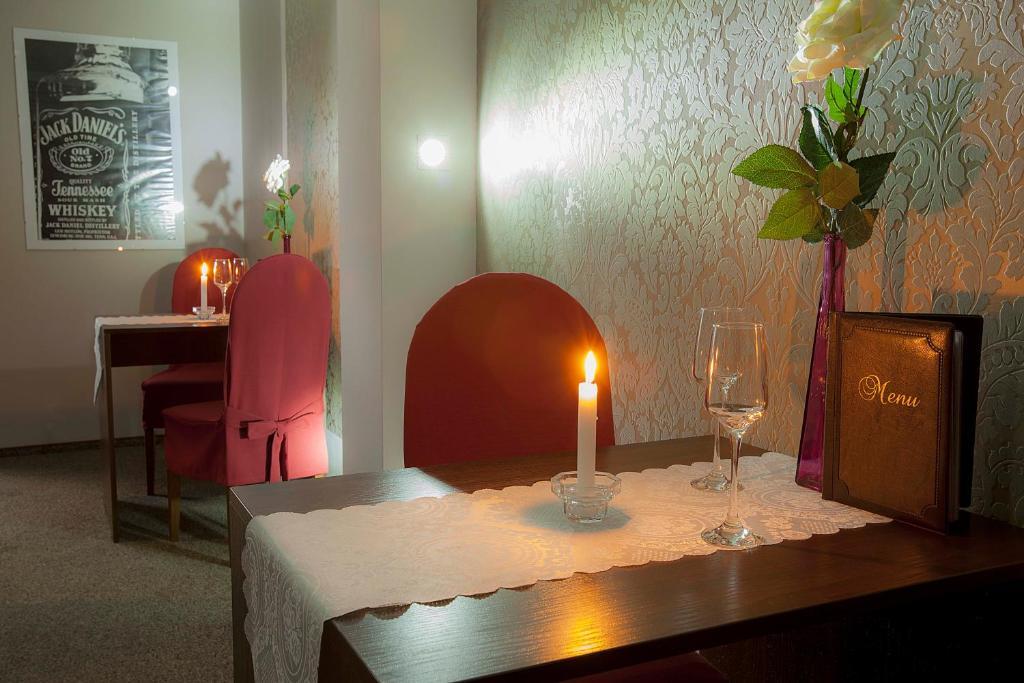 Hotel Wyzsza Brama Centrum Cieszyn  Kültér fotó